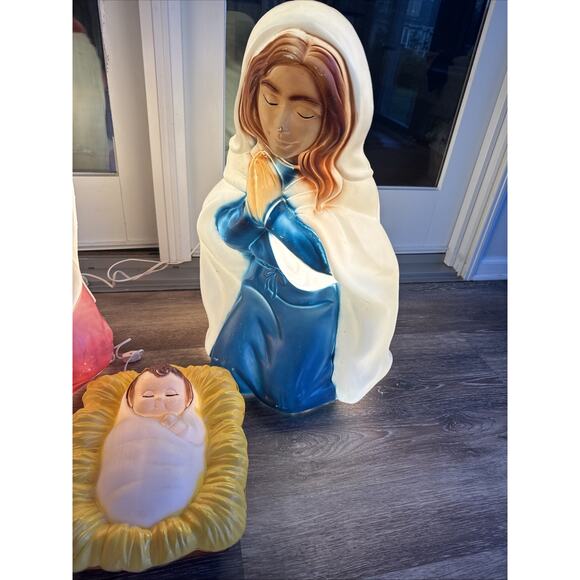 Vintage General Foam Christmas Blow Mold 3 Piece 27" Joseph Mary and Baby Jesus - Picture 3 of 13